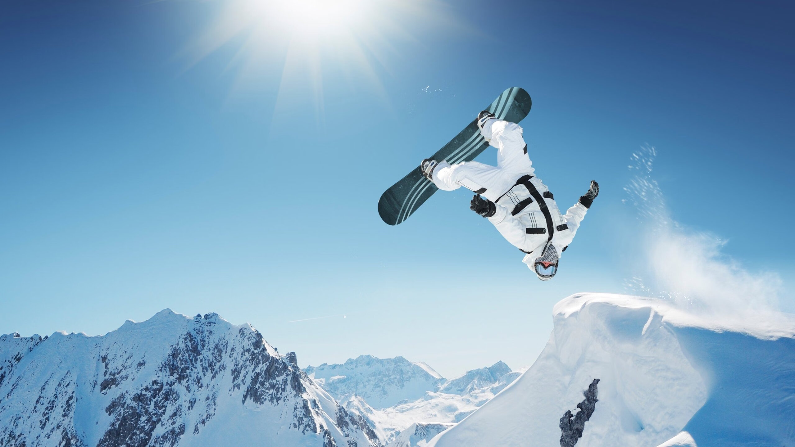 ac米兰足球队-主教练临场指挥干预是否比赛前战术布置更重要，教练员赛场指挥的原则  第2张